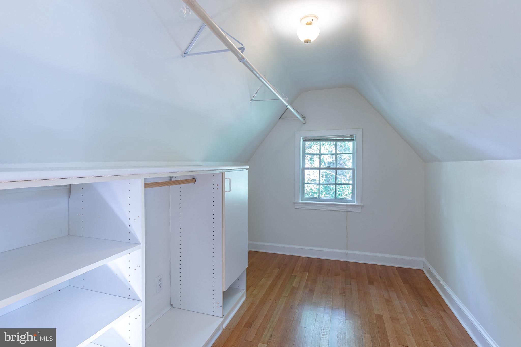 2833 Northampton St NW