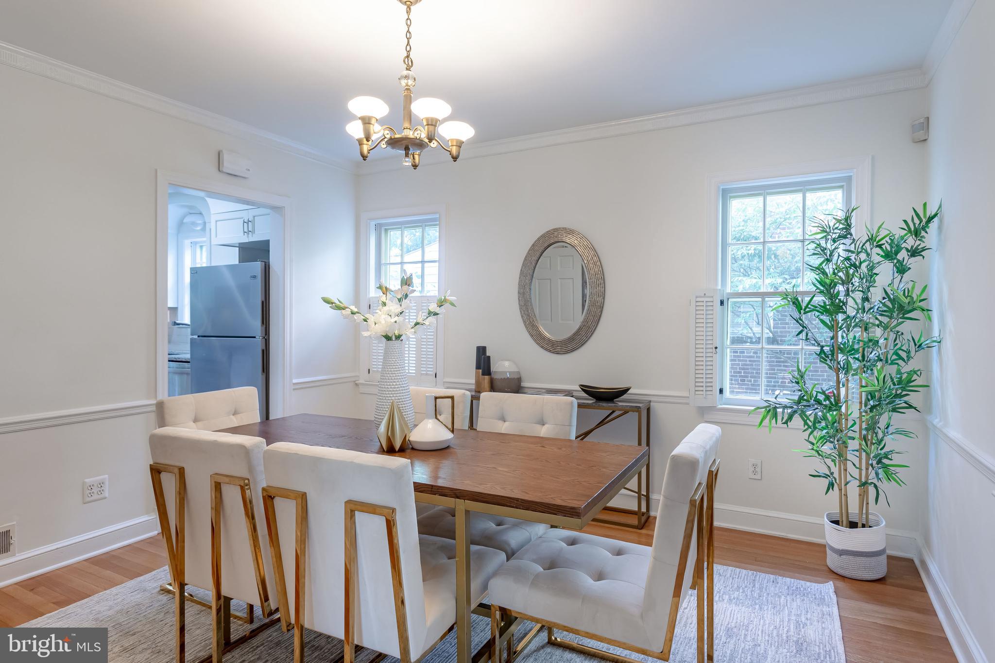 2833 Northampton St NW