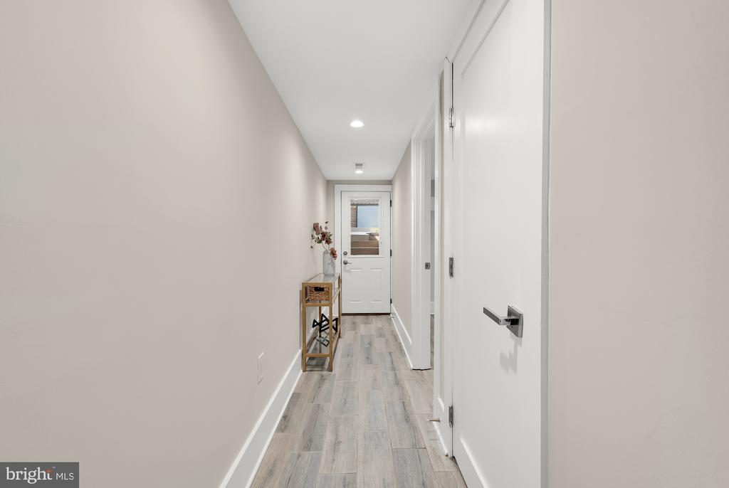 432 Emerson St NW