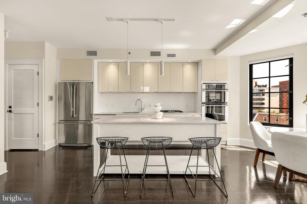 1011 M St NW #602