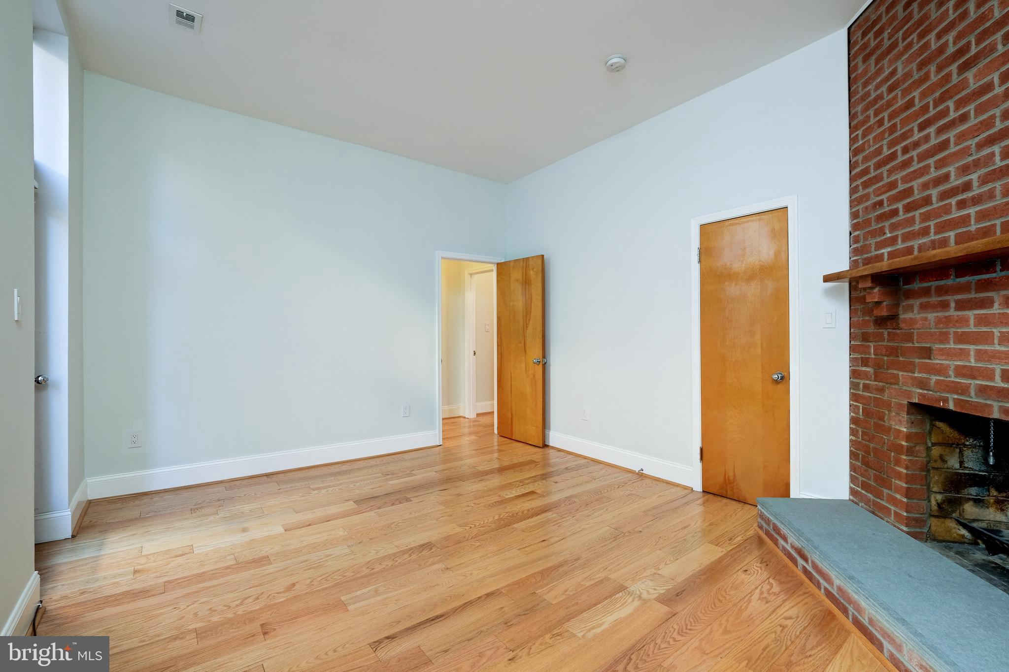 2105 O ST NW #LOWER UNIT