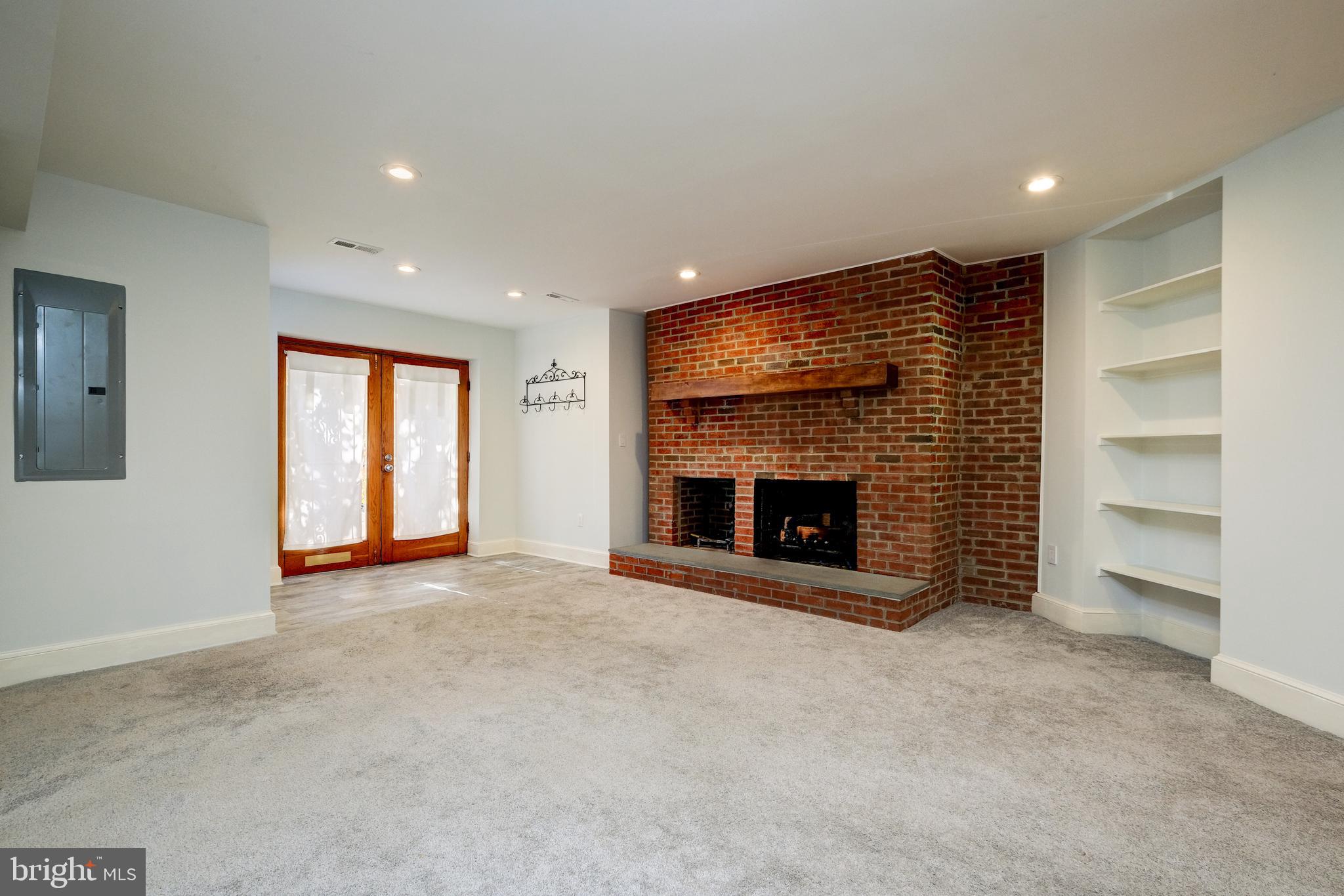 2105 O ST NW #LOWER UNIT