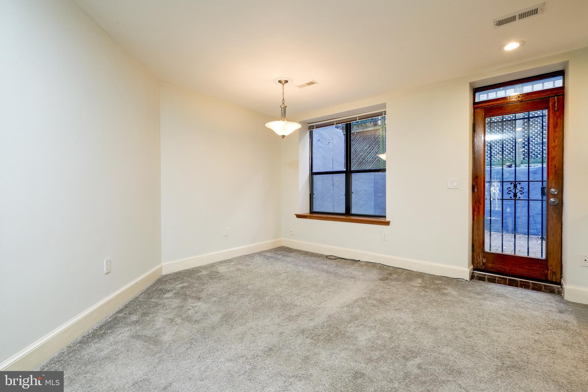 2105 O ST NW #LOWER UNIT