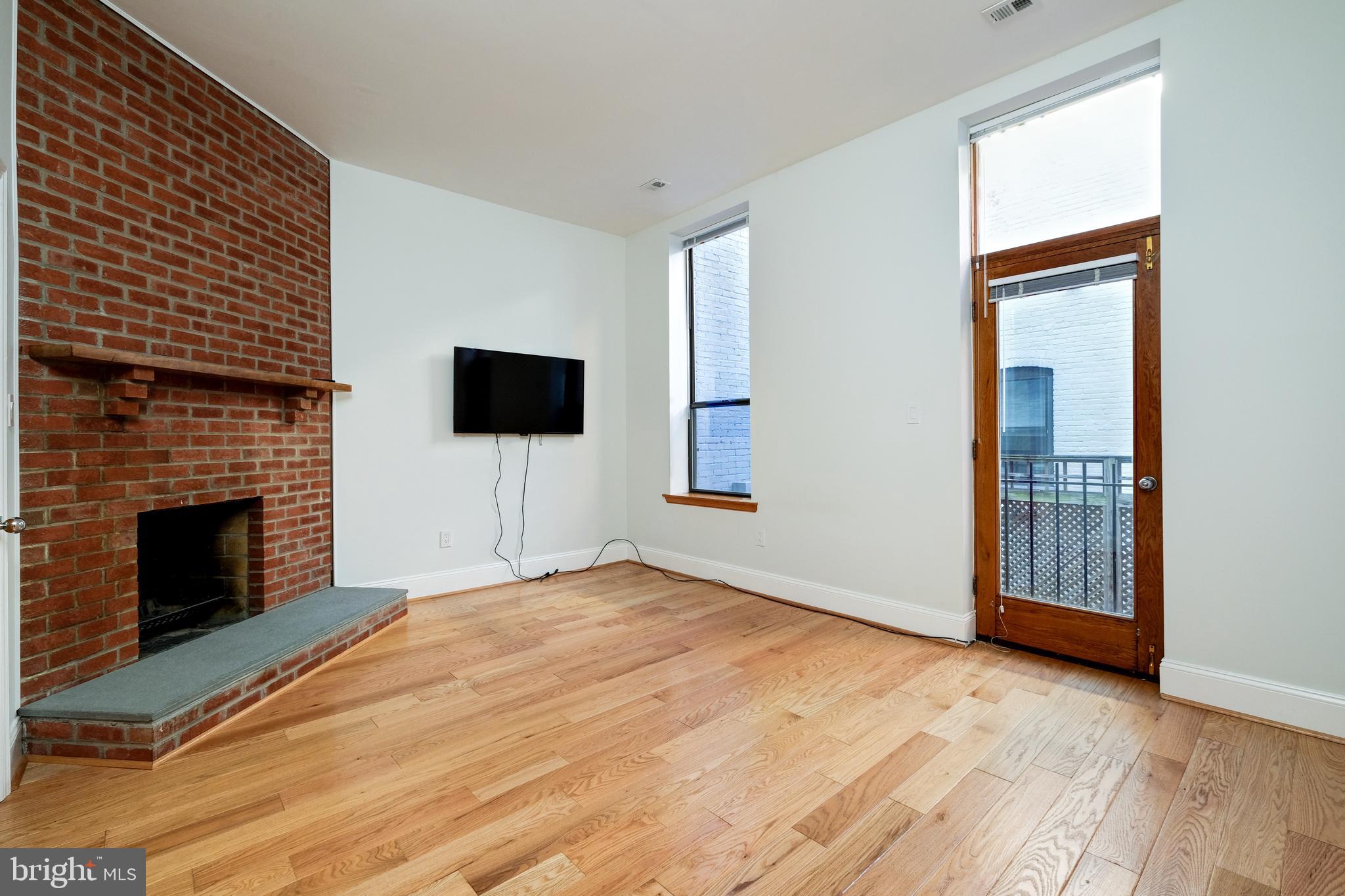 2105 O ST NW #LOWER UNIT