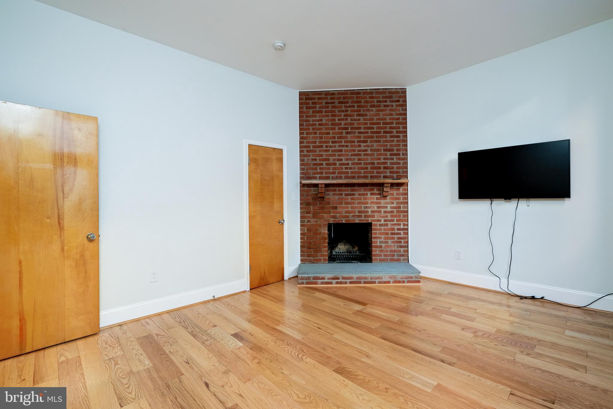 2105 O ST NW #LOWER UNIT