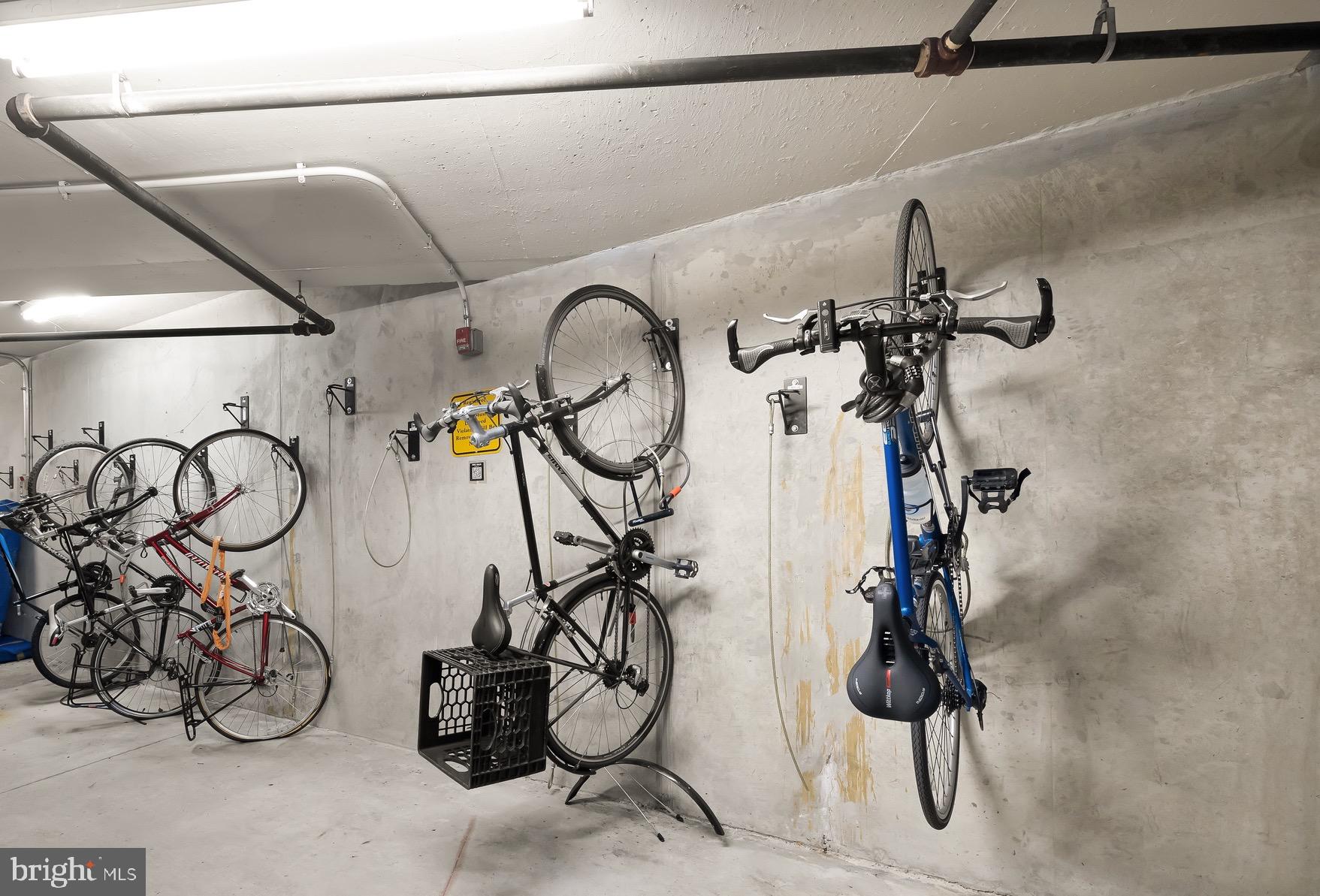 2120 Vermont Ave NW #422