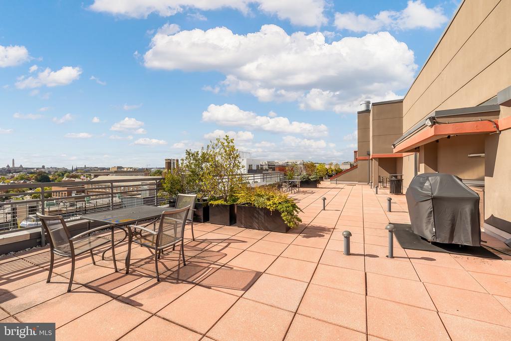 2120 Vermont Ave NW #422
