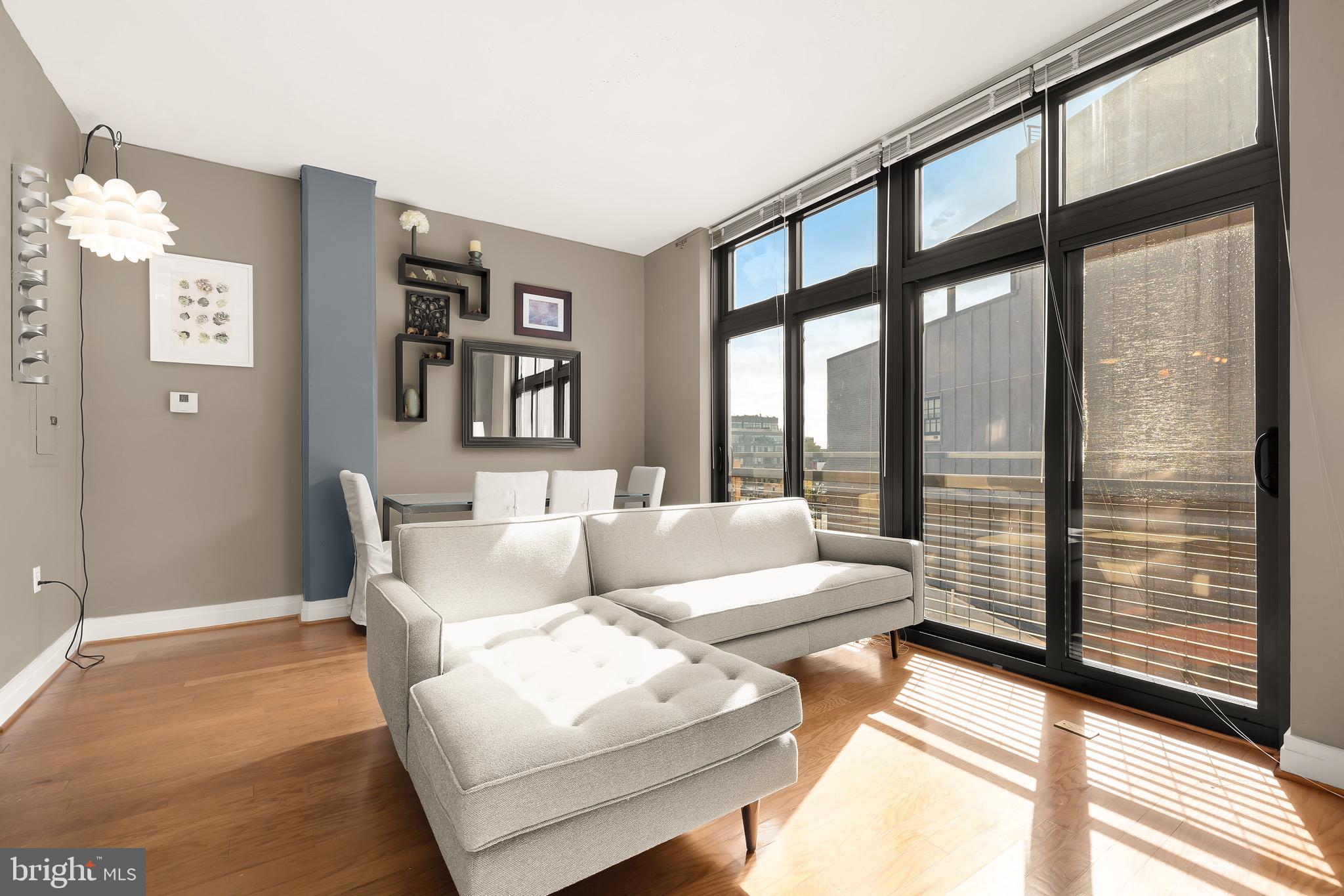 2120 Vermont Ave NW #422