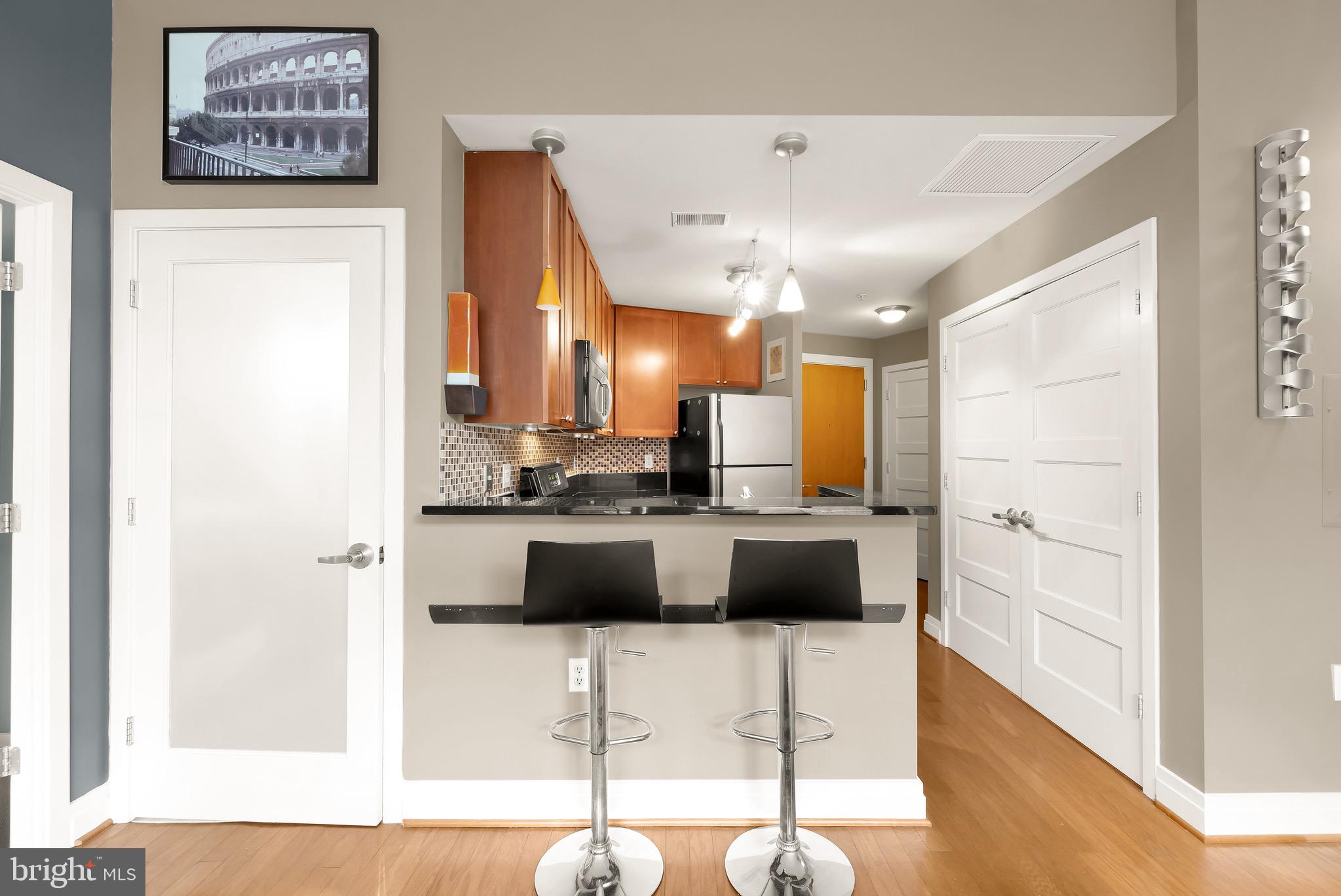 2120 Vermont Ave NW #422