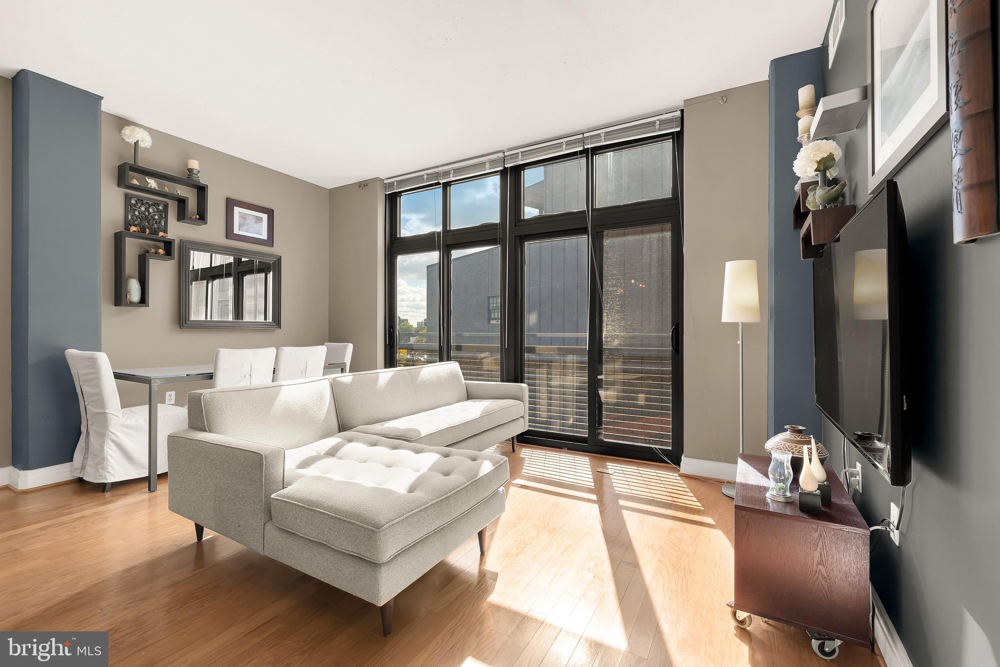 2120 Vermont Ave NW #422