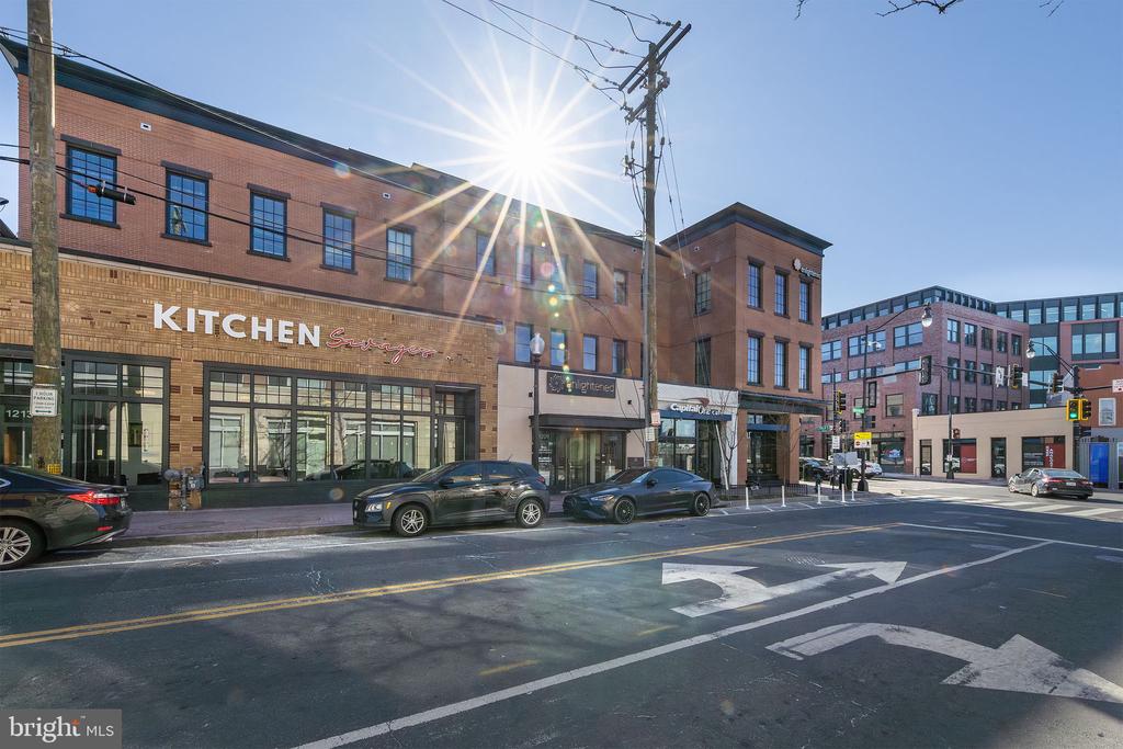 2321 Chester St SE