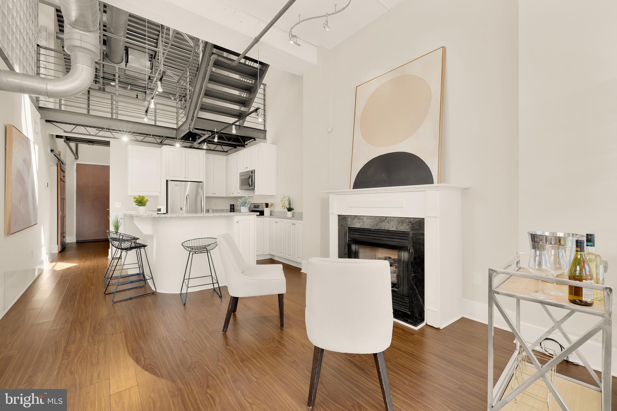 2328 Champlain St NW #406