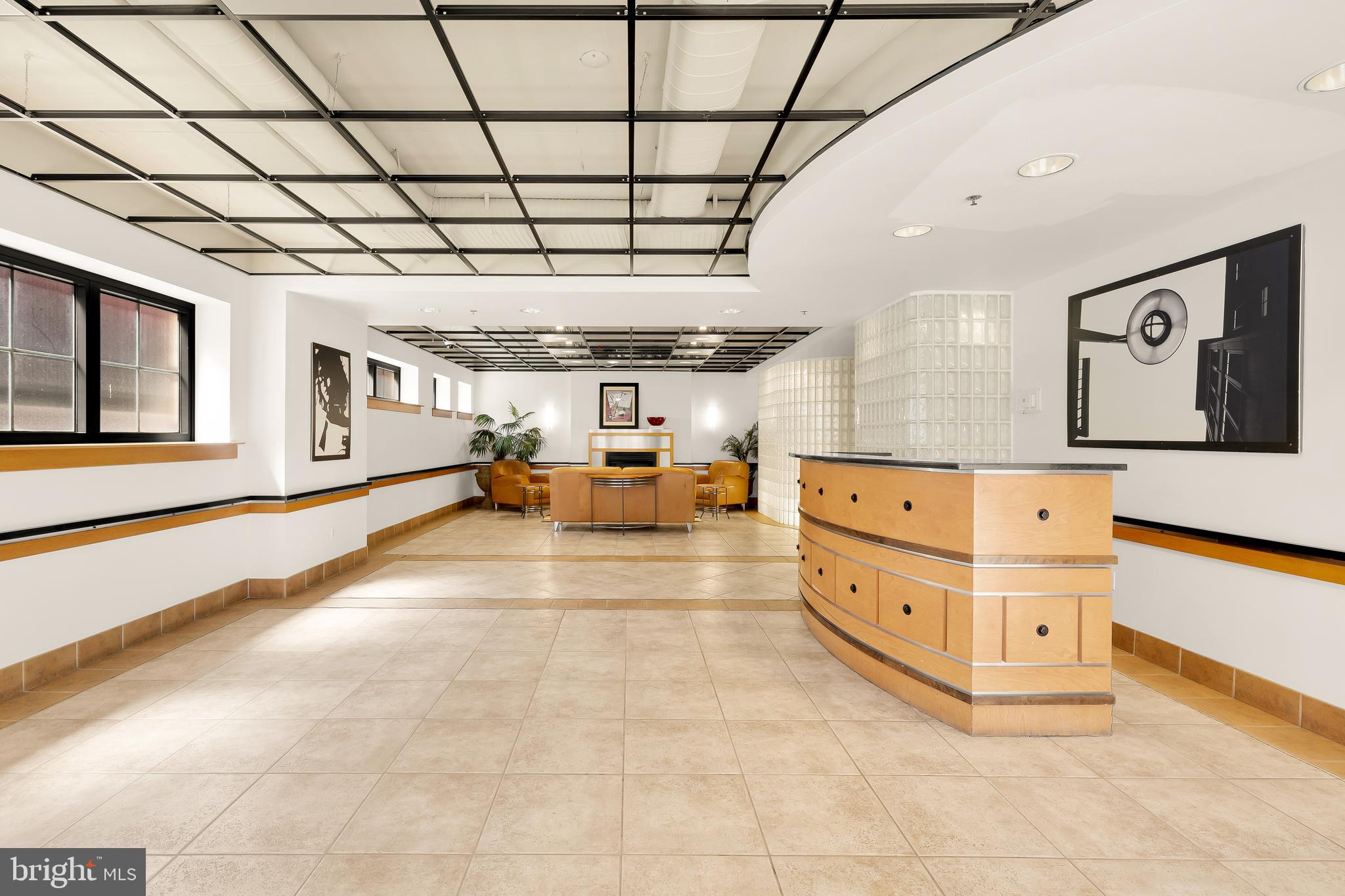 2328 Champlain St NW #406