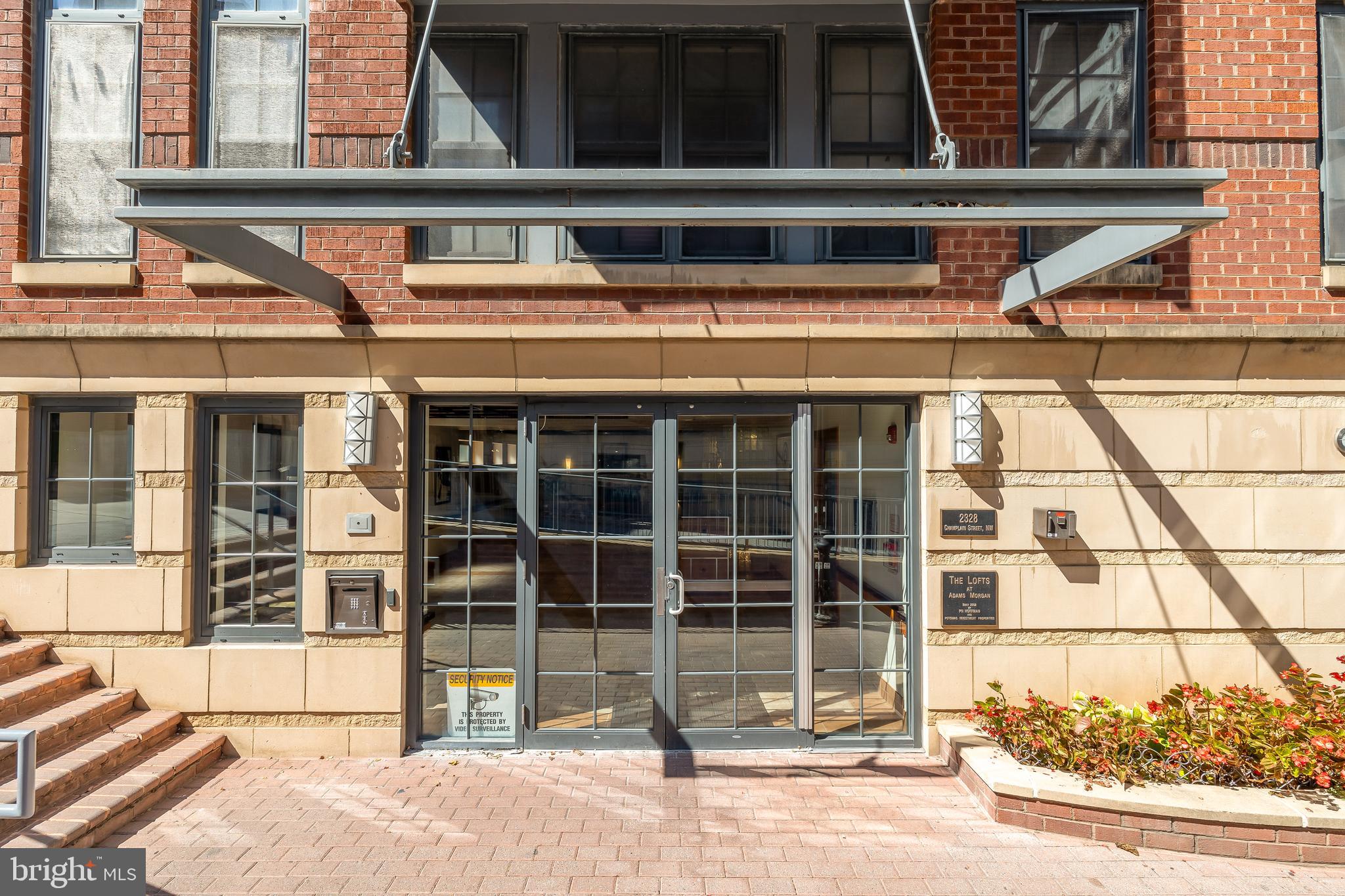 2328 Champlain St NW #406