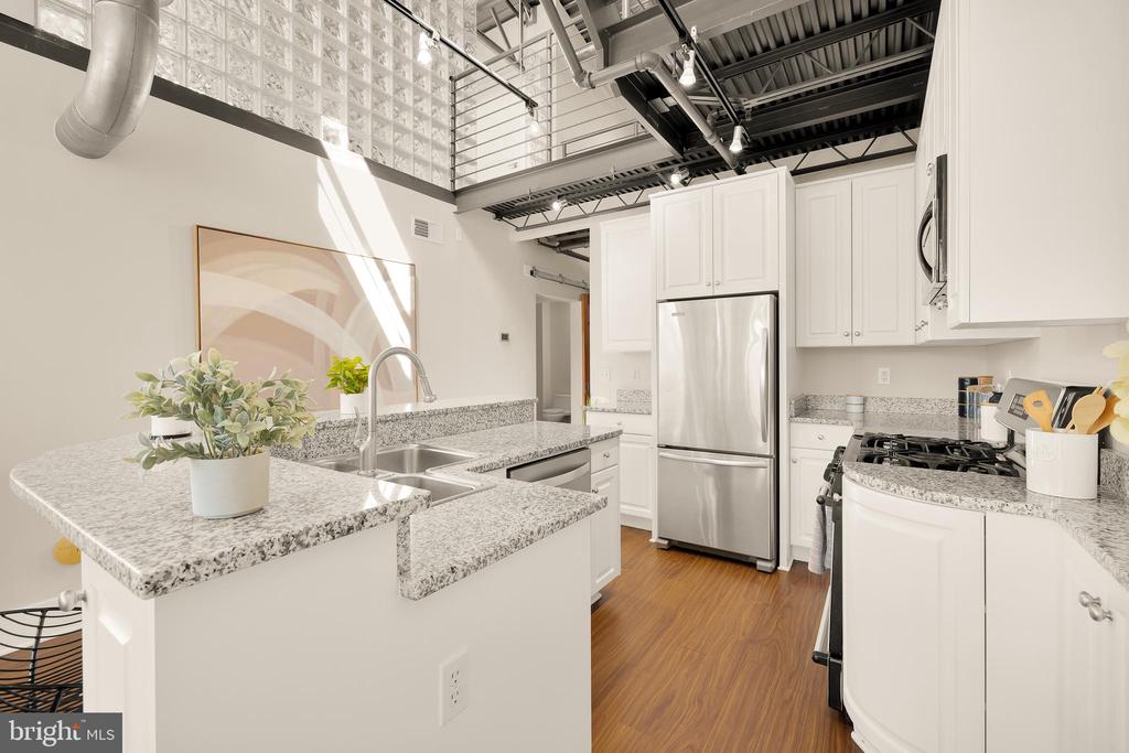 2328 Champlain St NW #406