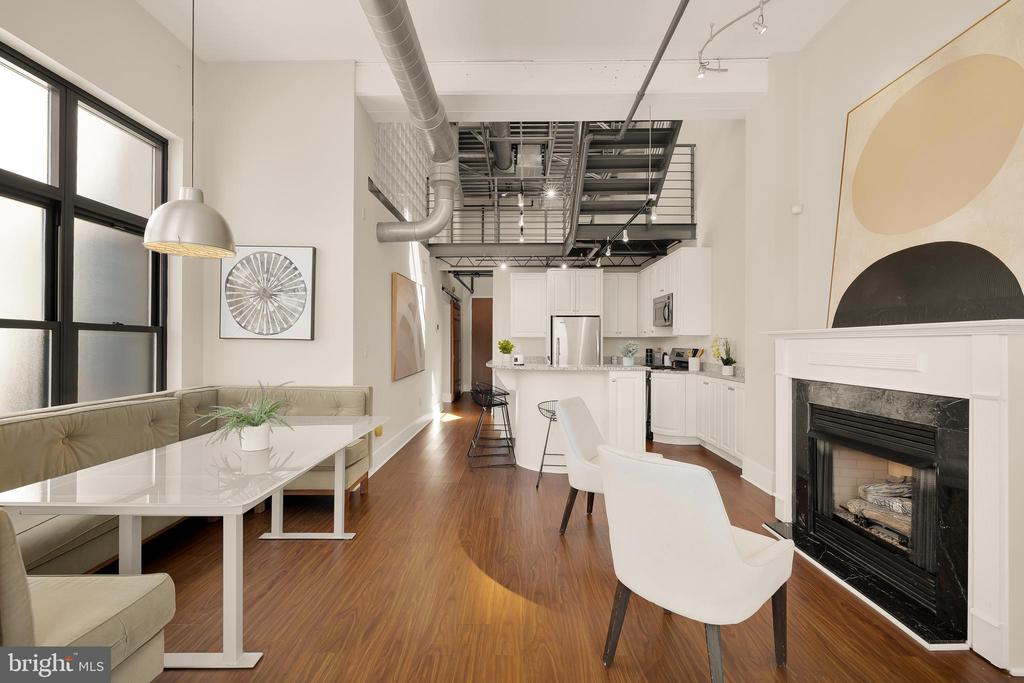 2328 Champlain St NW #406