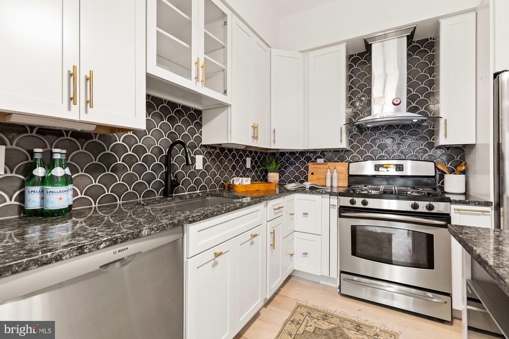 1464 Harvard St NW #3