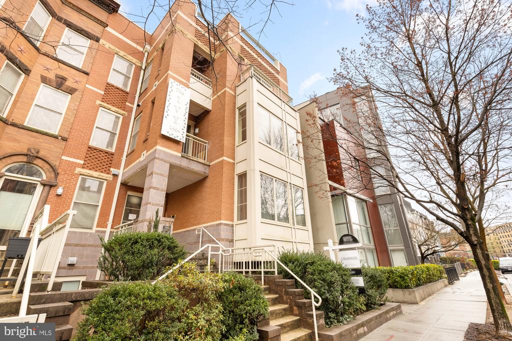 1464 Harvard St NW #3