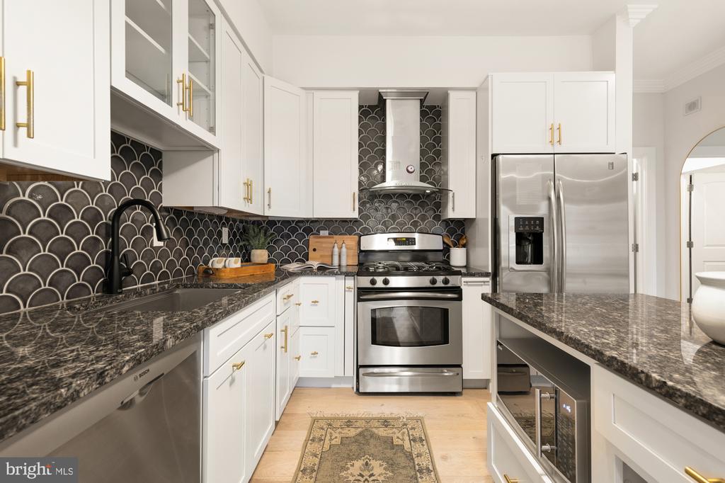 1464 Harvard St NW #3