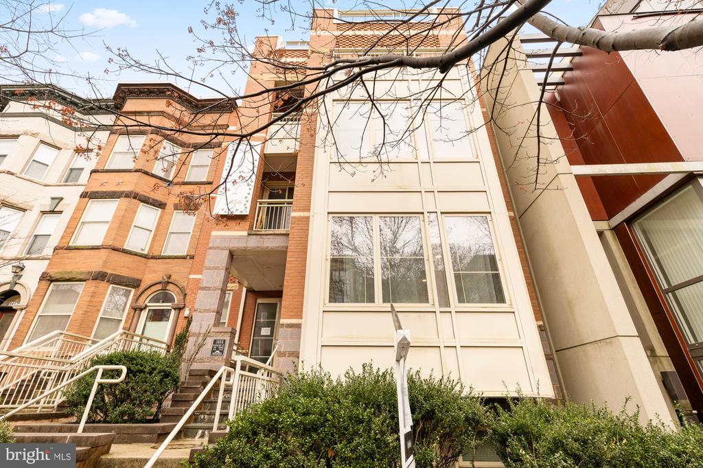 1464 Harvard St NW #3