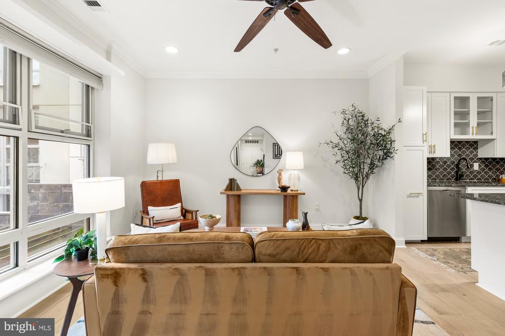 1464 Harvard St NW #3