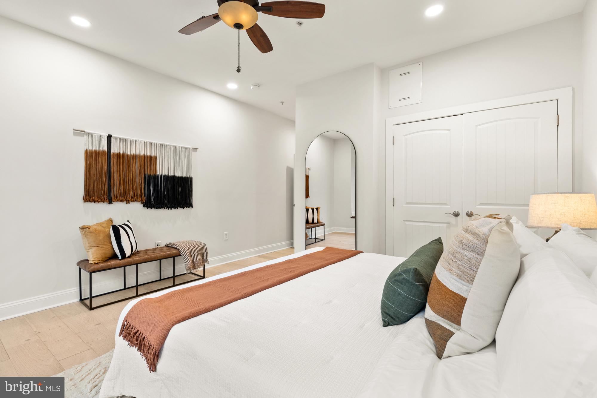 1464 Harvard St NW #3