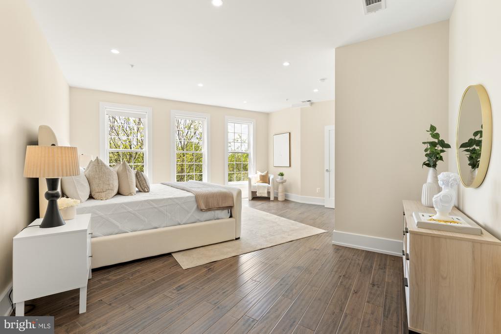 16 Grant Cir NW #2