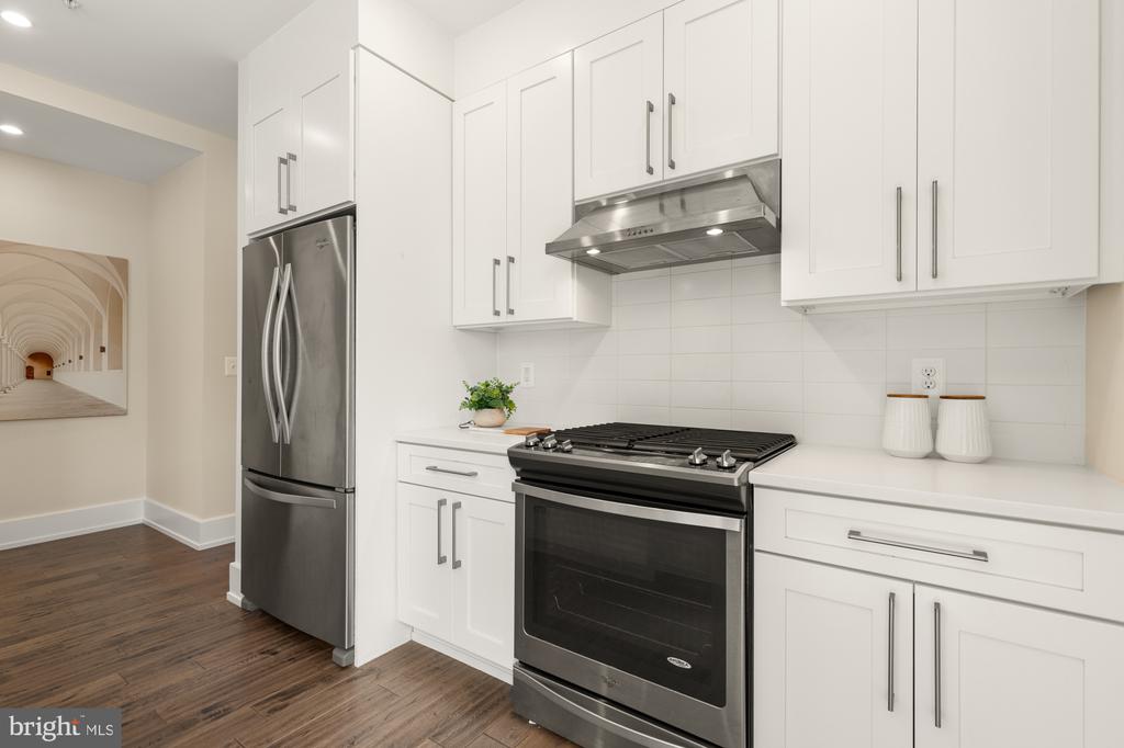 16 Grant Cir NW #2