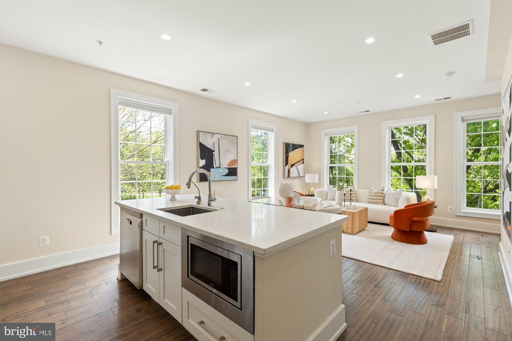 16 Grant Cir NW #2