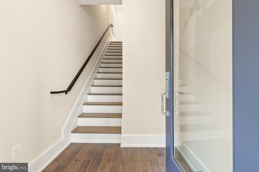 16 Grant Cir NW #2
