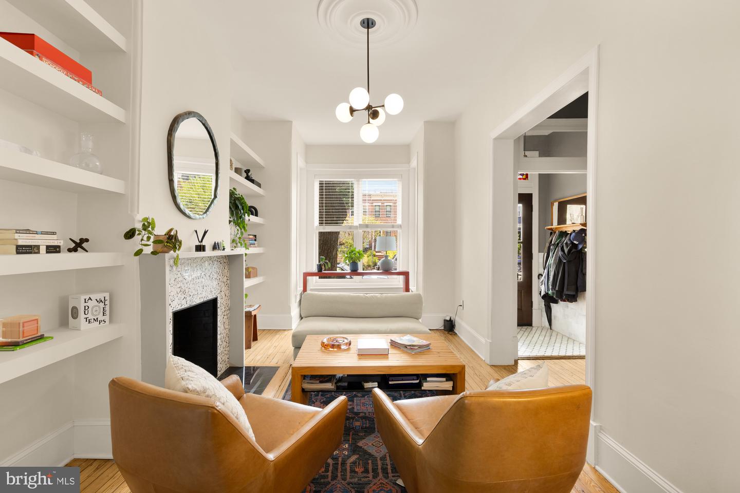 2221 13th St NW