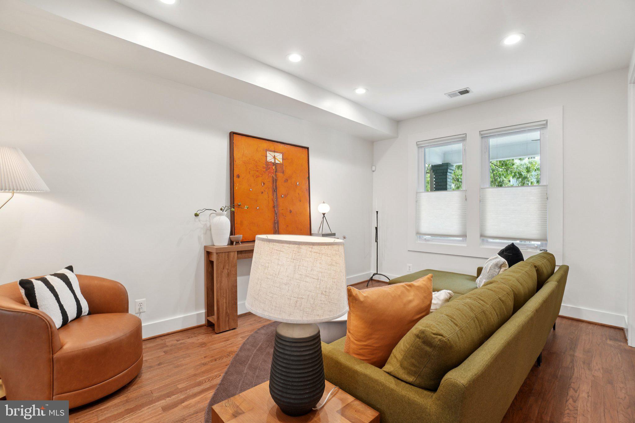 521 IRVING STREET NW