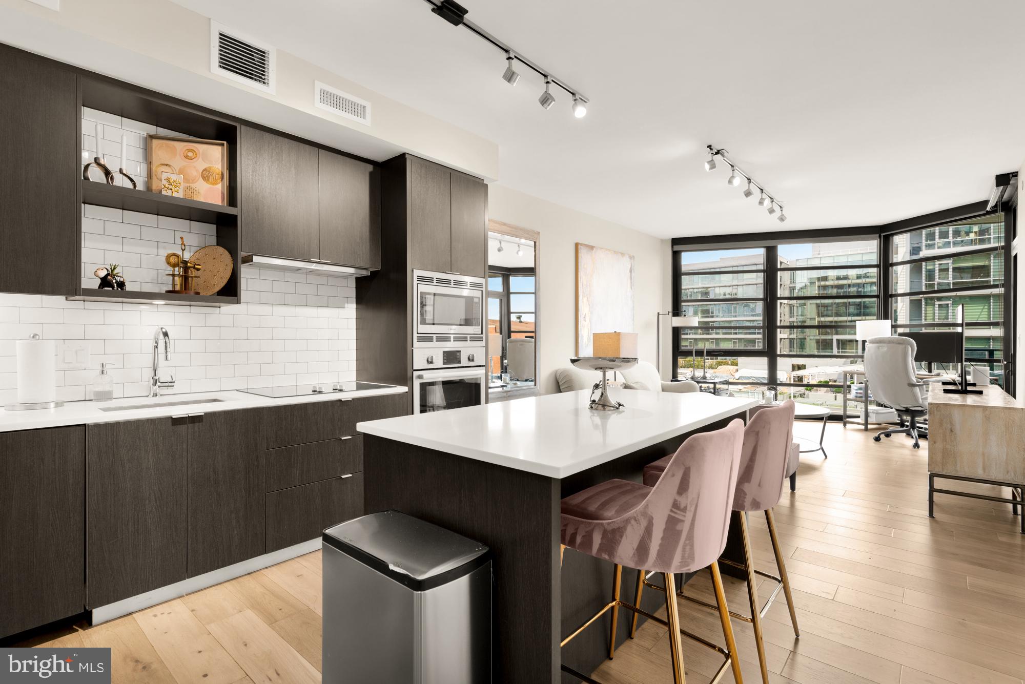 1300 4TH STREET SE 613