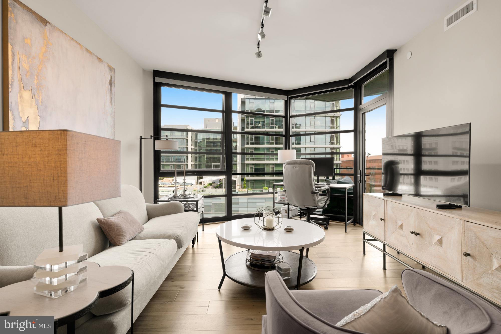 1300 4TH STREET SE 613