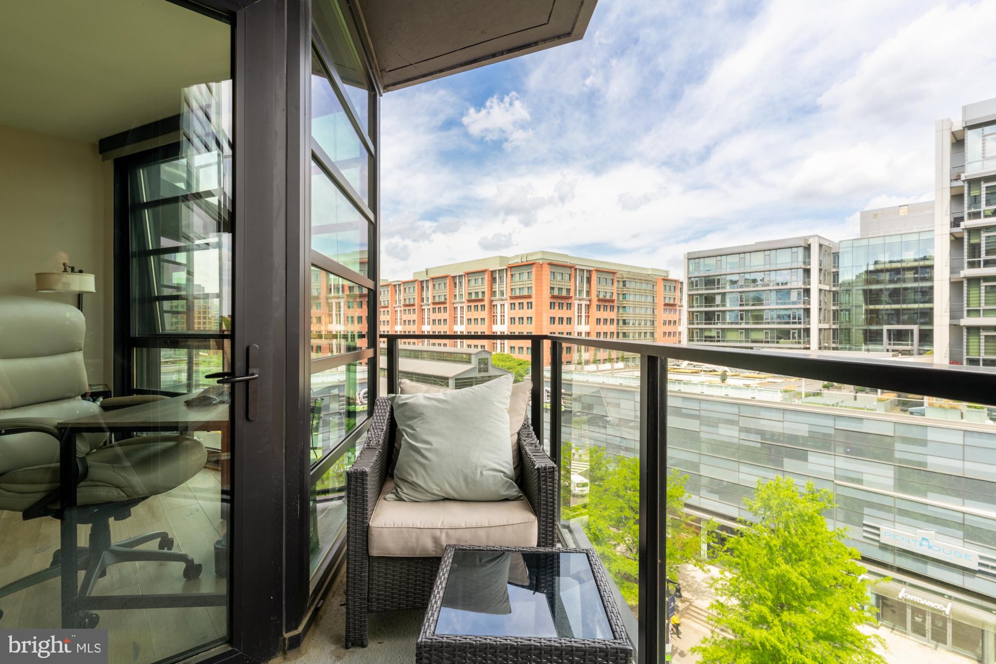 1300 4TH STREET SE 613