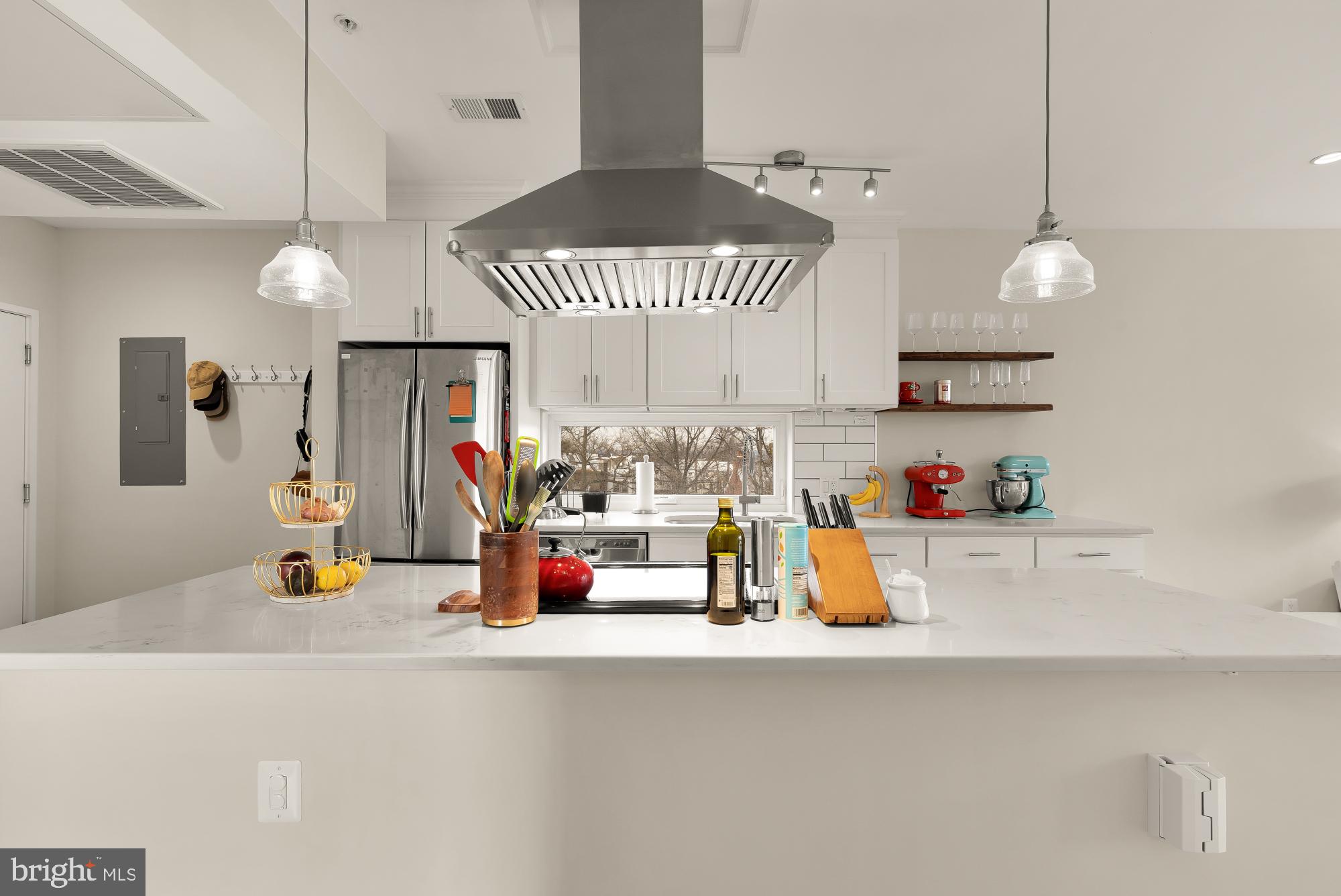 129 VARNUM STREET NW 6