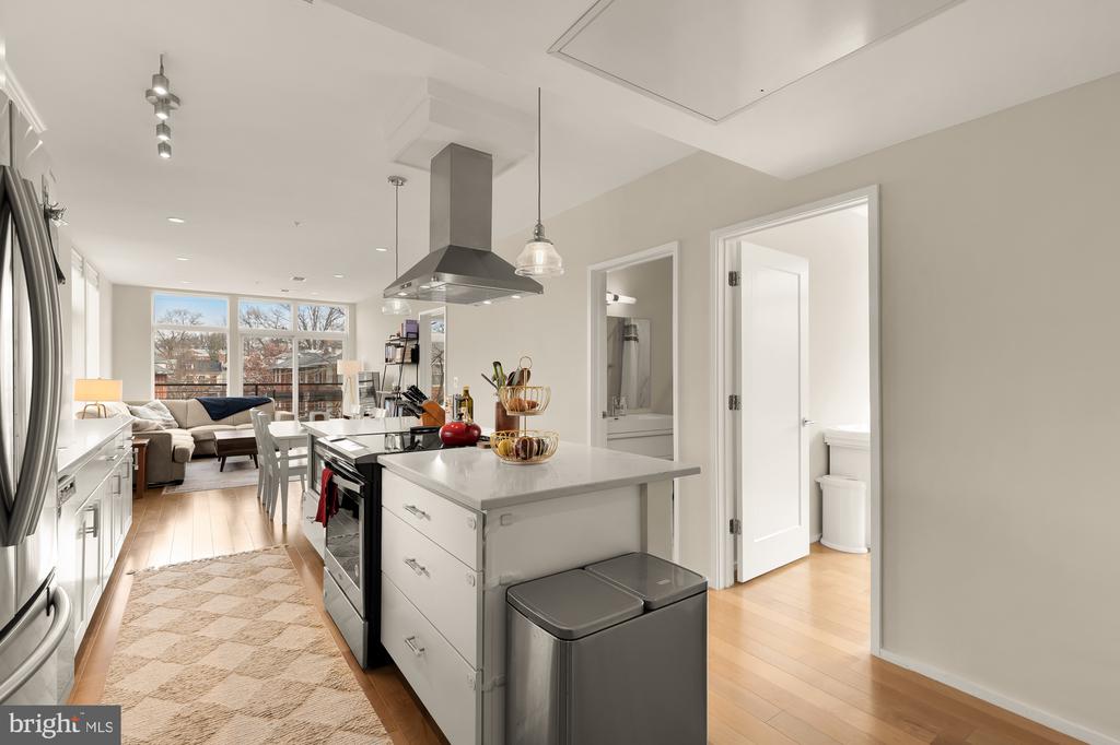 129 VARNUM STREET NW 6