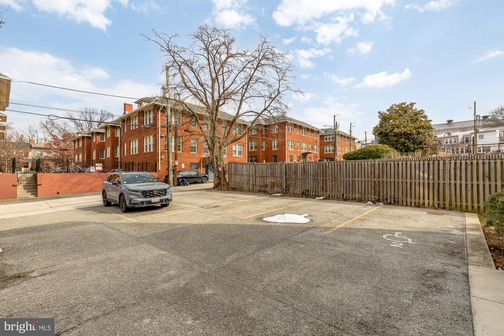 129 VARNUM STREET NW 6