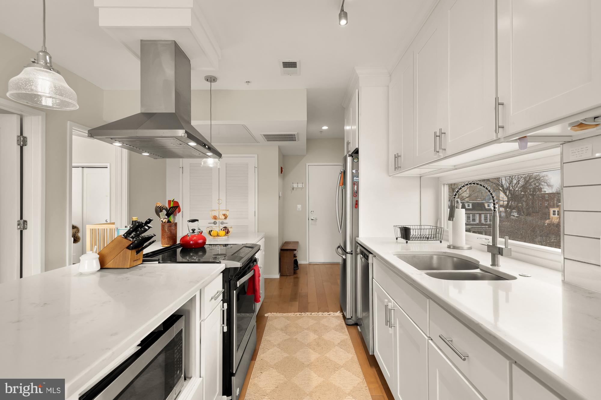 129 VARNUM STREET NW 6