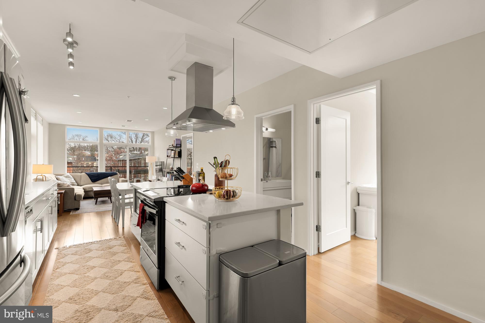 129 VARNUM STREET NW 6