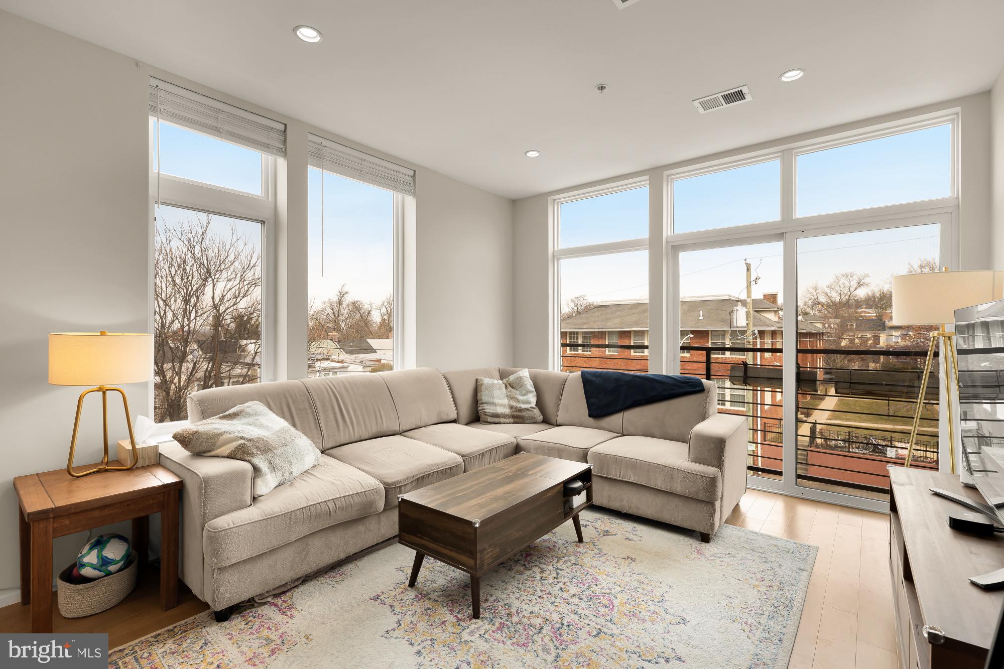 129 VARNUM STREET NW 6