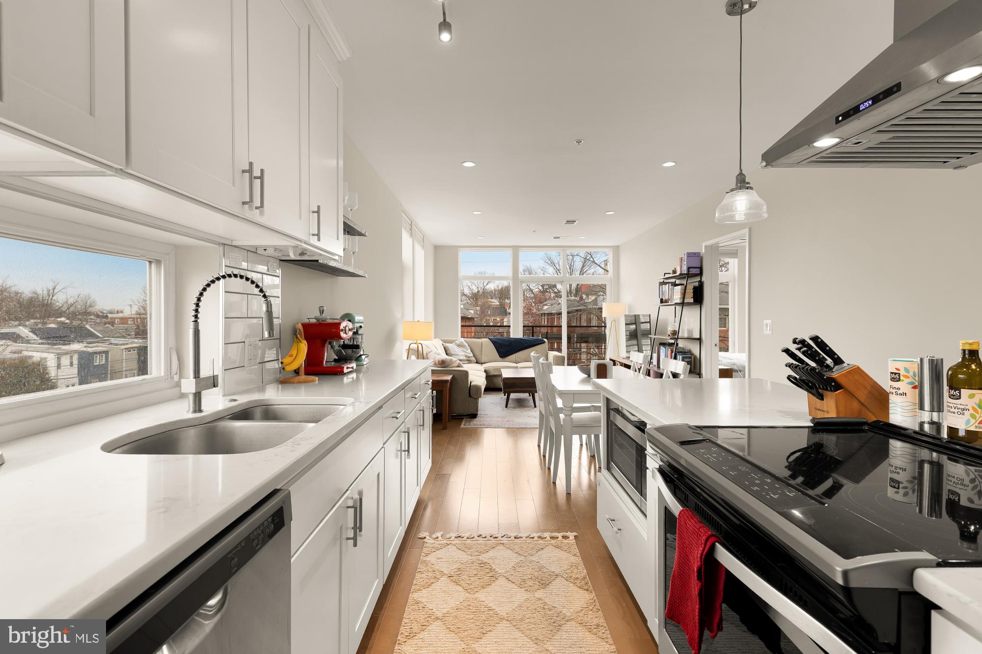 129 VARNUM STREET NW 6