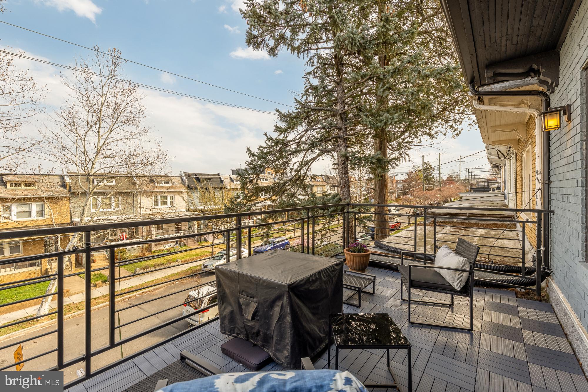 432 EMERSON STREET NW