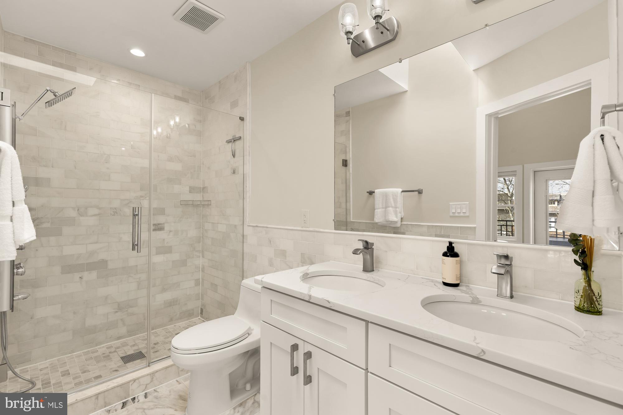 432 EMERSON STREET NW