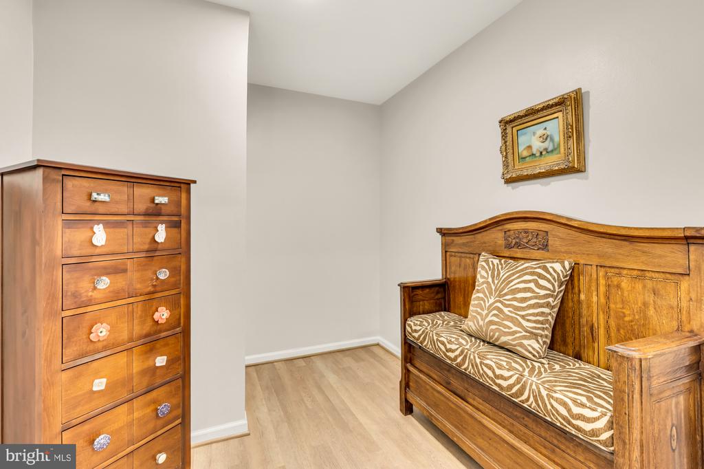 1880 COLUMBIA ROAD NW 203