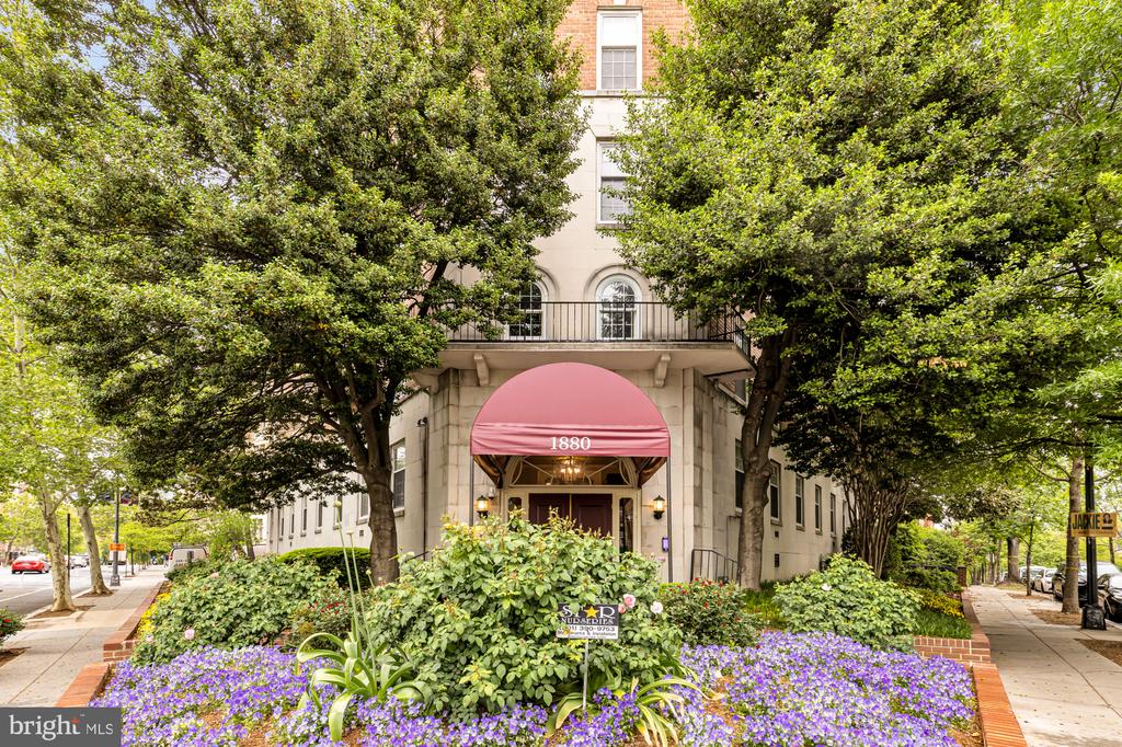 1880 COLUMBIA ROAD NW 203