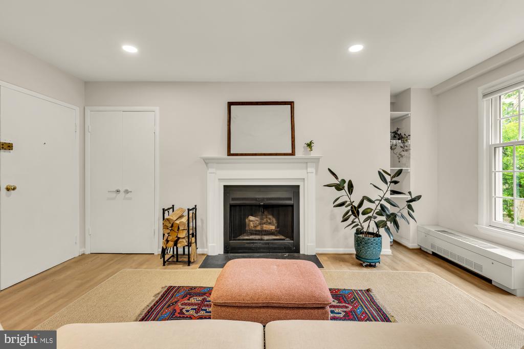 1880 COLUMBIA ROAD NW 203