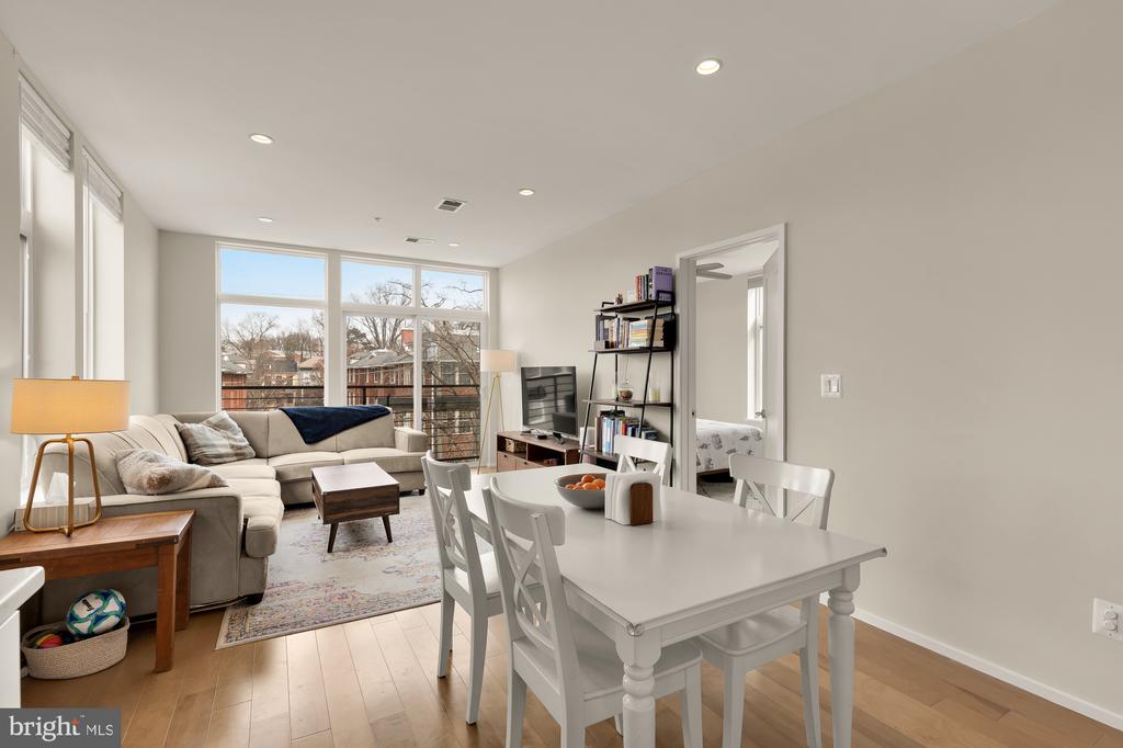 129 VARNUM STREET NW Unit: 6