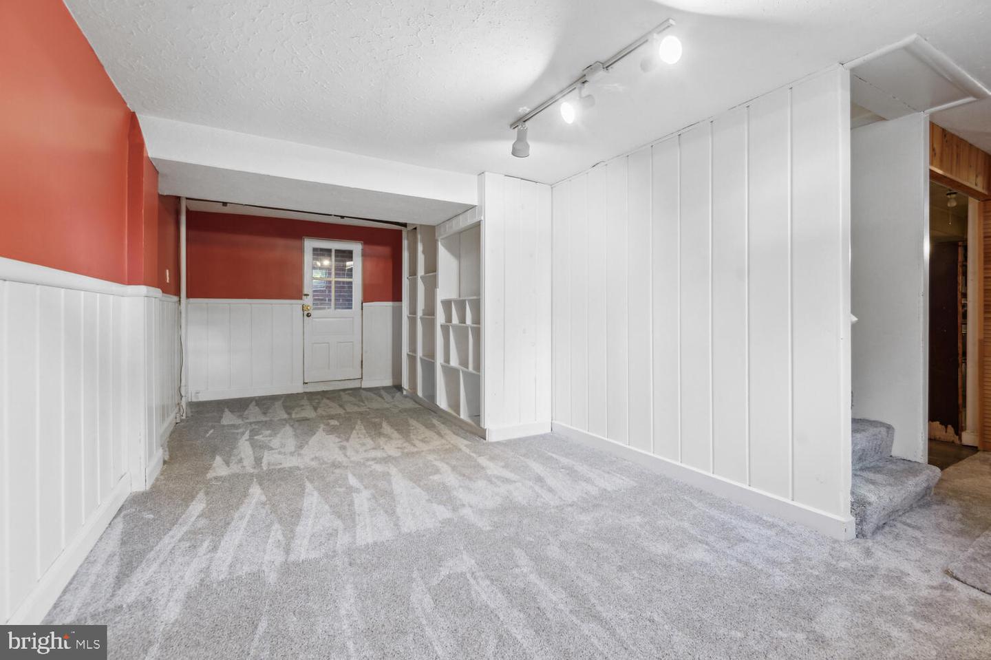 815 Davis Ave