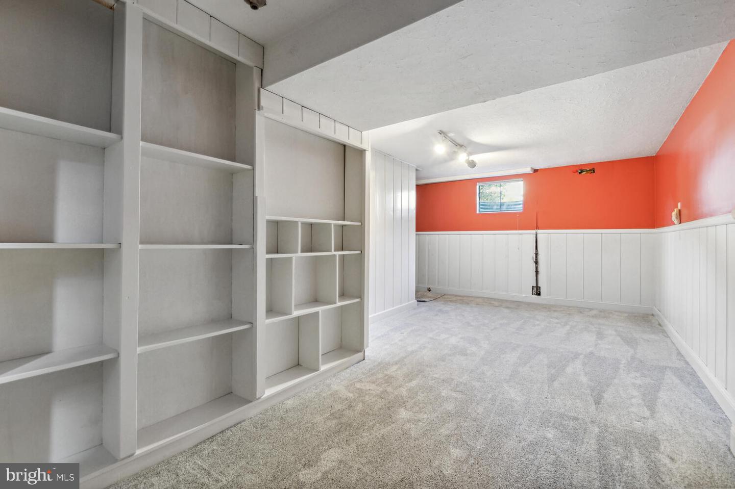 815 Davis Ave
